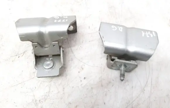Peugeot 307 Tailgate/trunk/boot hinge EZR