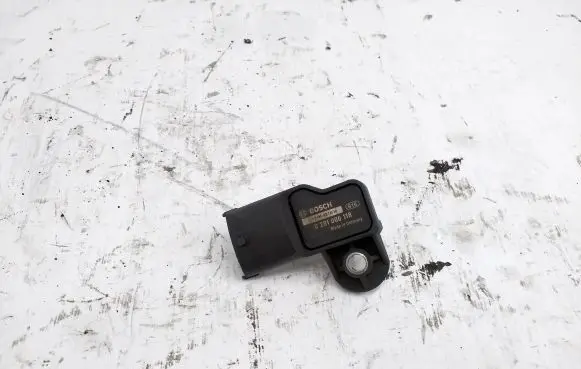 Honda CR-V Air pressure sensor 0281006118