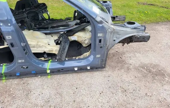 BMW 2 F44 Front quarter panel 