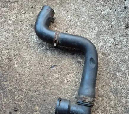 Ford Galaxy Engine coolant pipe/hose 95VW8K550AA