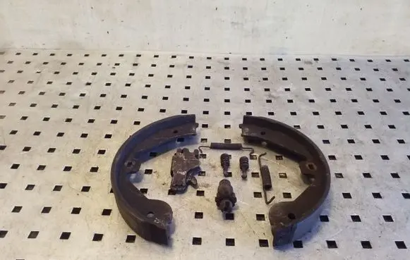 Audi Q7 4L Handbrake/parking brake pads 