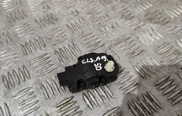 Mercedes-Benz CLS C218 X218 Intake manifold valve actuator/motor EFB430 K9749006