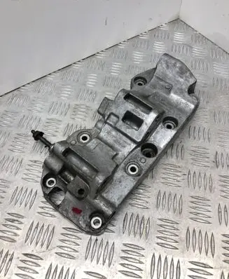 BMW 5 F10 F11 Engine mounting bracket 8506863 74786