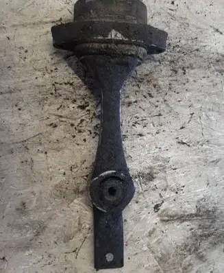 Audi A3 S3 8P Engine mount bracket