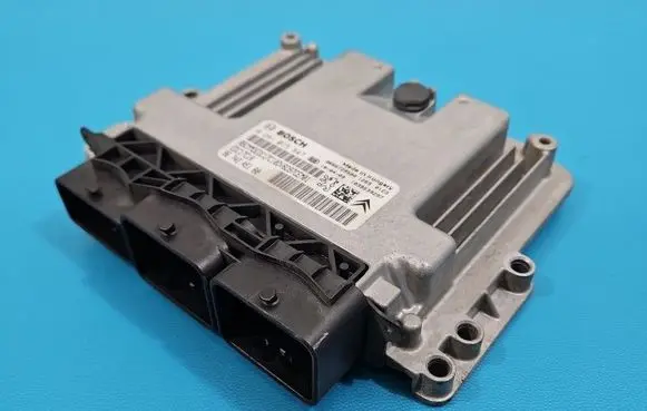 Peugeot 308 Engine control unit/module ECU 0281015847 IMPRK1555378