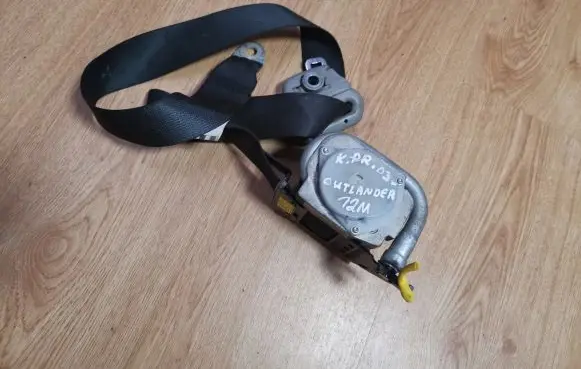 Mitsubishi Outlander Front seatbelt 0432095
