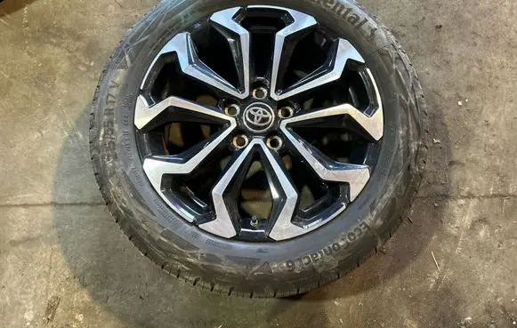 Toyota Yaris Cross R17 alloy rim 17X7JET50