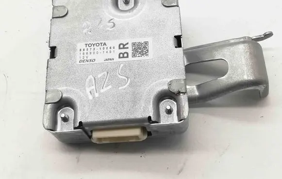 Toyota C-HR I Other devices 8657210060