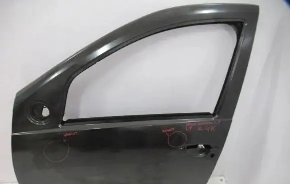 Dacia Sandero II Front door 6001551810R