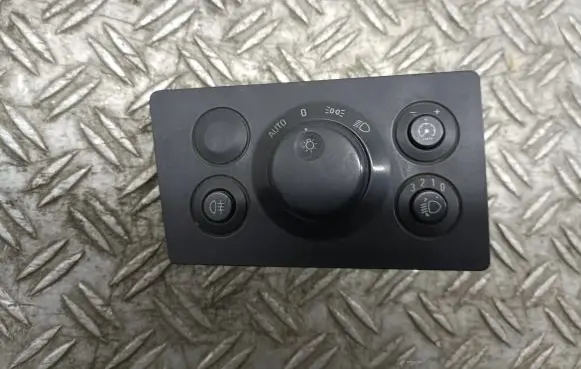 Opel Zafira B Light switch 13205867
