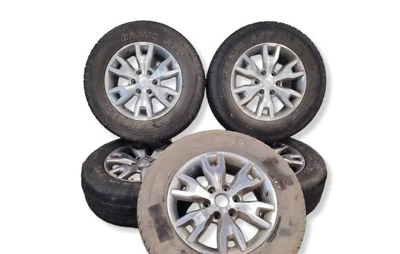 Ford Ranger R18 alloy rim 