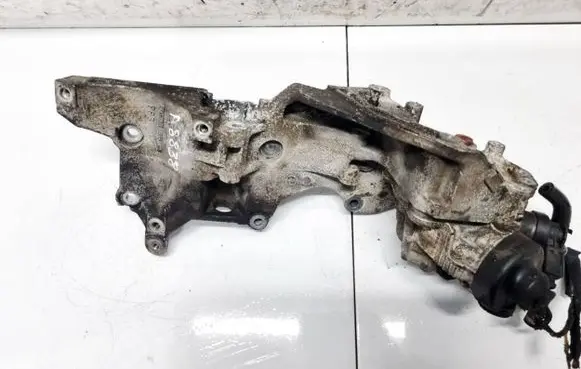 Volkswagen Golf VI Engine mounting bracket 03L903143D