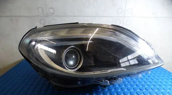 Mercedes-Benz B W246 W242 Headlight/headlamp A2468207261 LE10A6247 030127127207