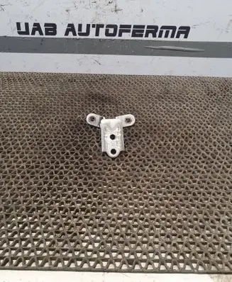 Hyundai i30 Front door upper hinge 