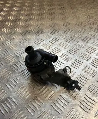 Mercedes-Benz C AMG W205 Electric auxiliary coolant/water pump A2118350028