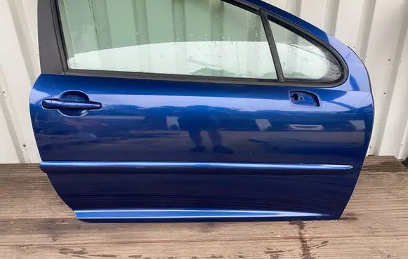 Door (2 Door Coupe)