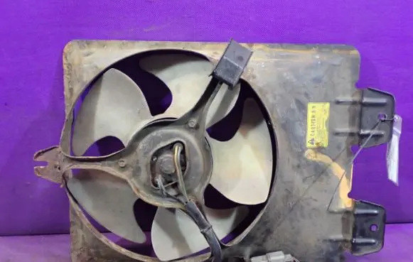 Mitsubishi Carisma Fan set 