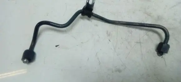 Volvo XC60 Fuel injector supply line/pipe 
