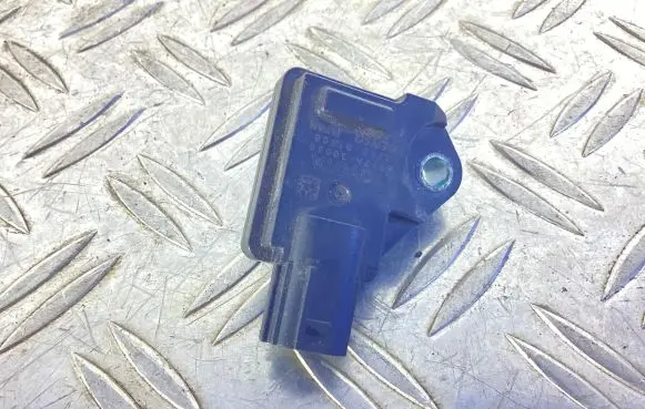 Lexus RC Airbag deployment crash/impact sensor 8917A30030