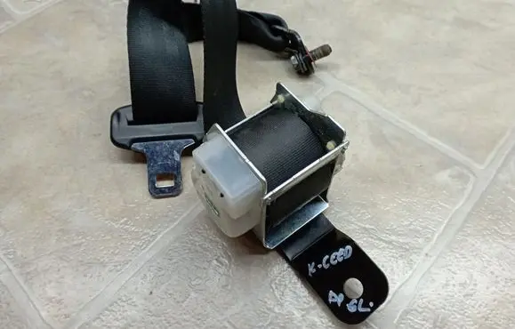 KIA Ceed Rear seatbelt 898201H000