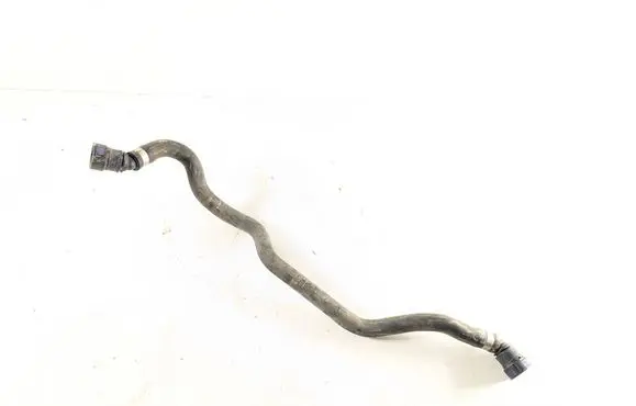 Volvo XC90 Engine coolant pipe/hose 31338306