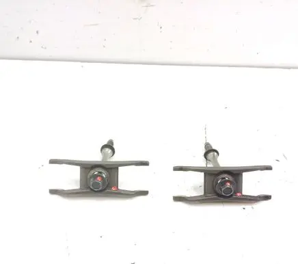 Mazda 5 Fuel Injector clamp holder 