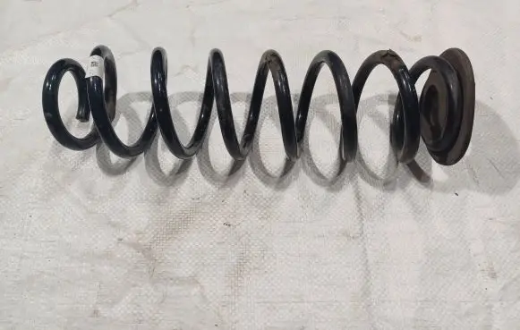 Volkswagen PASSAT B8 Rear coil spring 3Q0511115