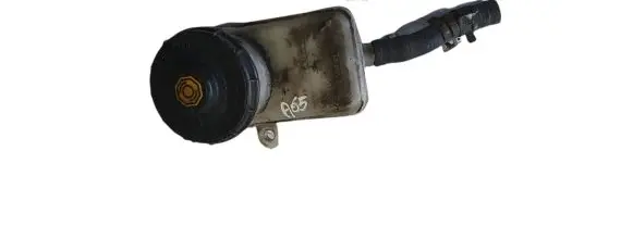 Honda CR-V Brake fluid reservoir NOCODE