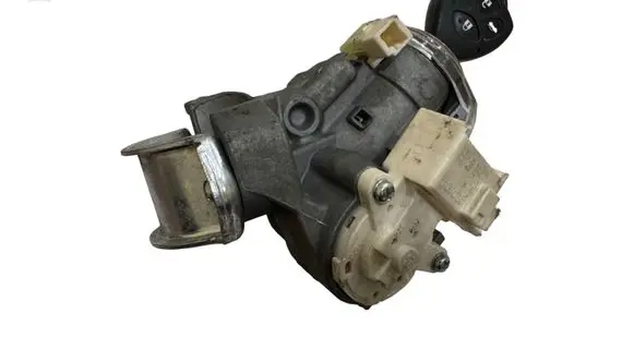 Toyota Avensis T270 Ignition lock 450200203