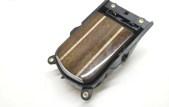 Cup holder front