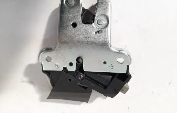 Audi A5 8T 8F Tailgate/trunk/boot lock/catch/latch 4F5827505D