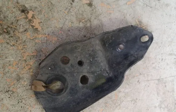 Ford Mustang VI Bracket in trunk/boot FR3C5081