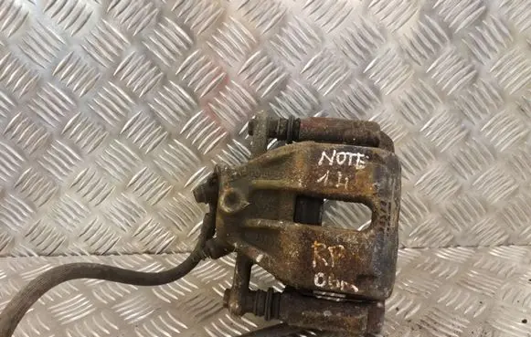 Nissan Note (E11) Front brake caliper