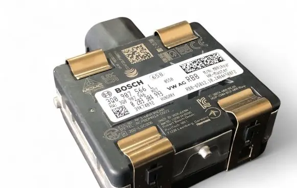 Audi Q3 F3 Distronic sensor radar 3Q0907566L 0203304993