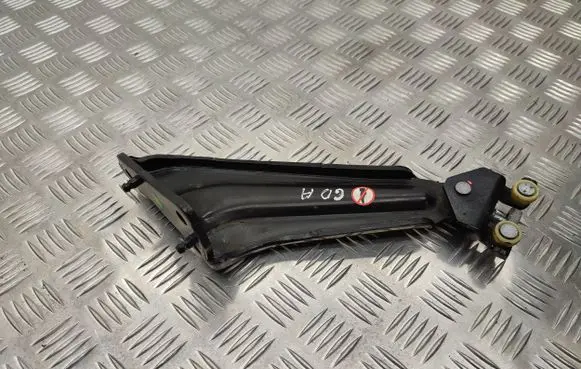 Toyota ProAce City Sliding door lower roller guide/hinge 9816964880