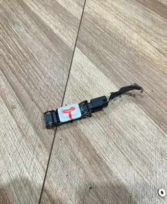 Chrysler Pacifica Airbag deployment crash/impact sensor 04671779AB 23465253 260203