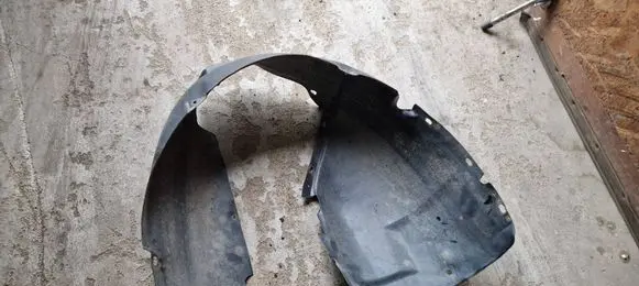 Volkswagen Jetta V Front wheel arch liner splash guards