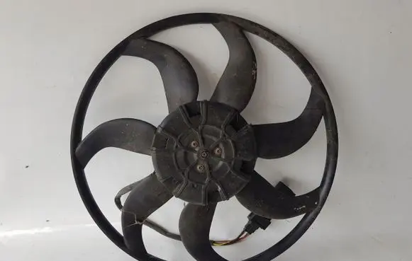 BMW 3 E90 E91 Fan set 7561713
