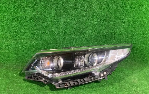 KIA Optima Headlight/headlamp 92101D4070