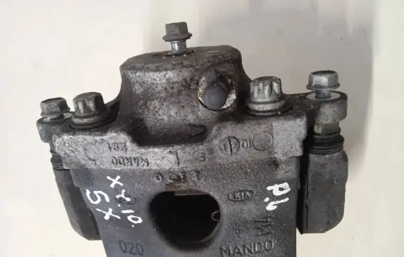 Hyundai Coupe Front brake caliper