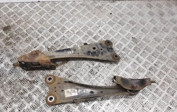 Toyota RAV 4 (XA40) Rear upper control arm/wishbone 4878048110 4876048110
