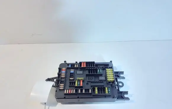 BMW 1 F20 F21 Fuse module 9261111 61149261111
