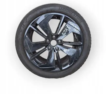 Skoda Octavia Mk4 R18 alloy rim 5E3601025