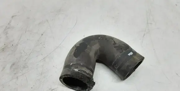 Volkswagen PASSAT B5 Engine coolant pipe/hose