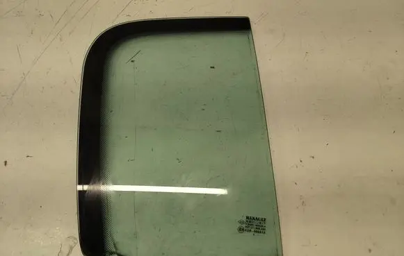 Renault Megane II Rear vent window glass 43R000015