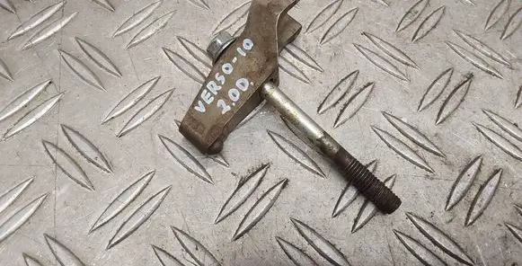 Toyota Verso Fuel Injector clamp holder