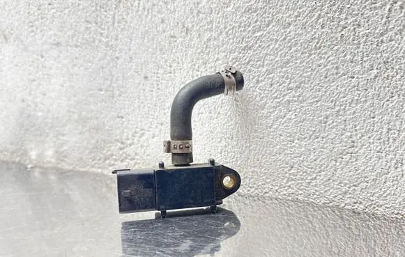 Opel Meriva B Exhaust gas pressure sensor 55566186