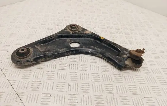 Citroen C3 Aircross Front lower control arm/wishbone 