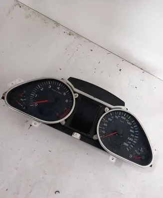 Audi A6 S6 C6 4F Speedometer (instrument cluster) 4F0910900A 4F0920900M