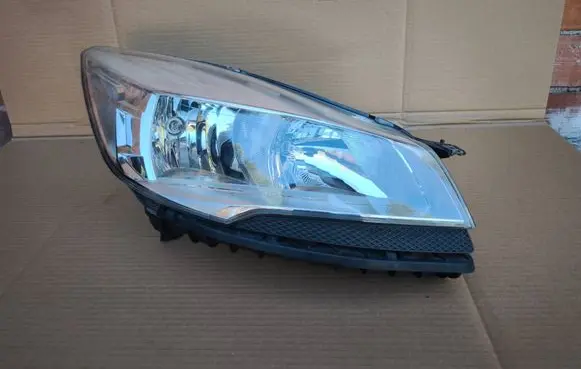 Ford Kuga II Headlight/headlamp CV4413W029BE CV44-13W029-BE